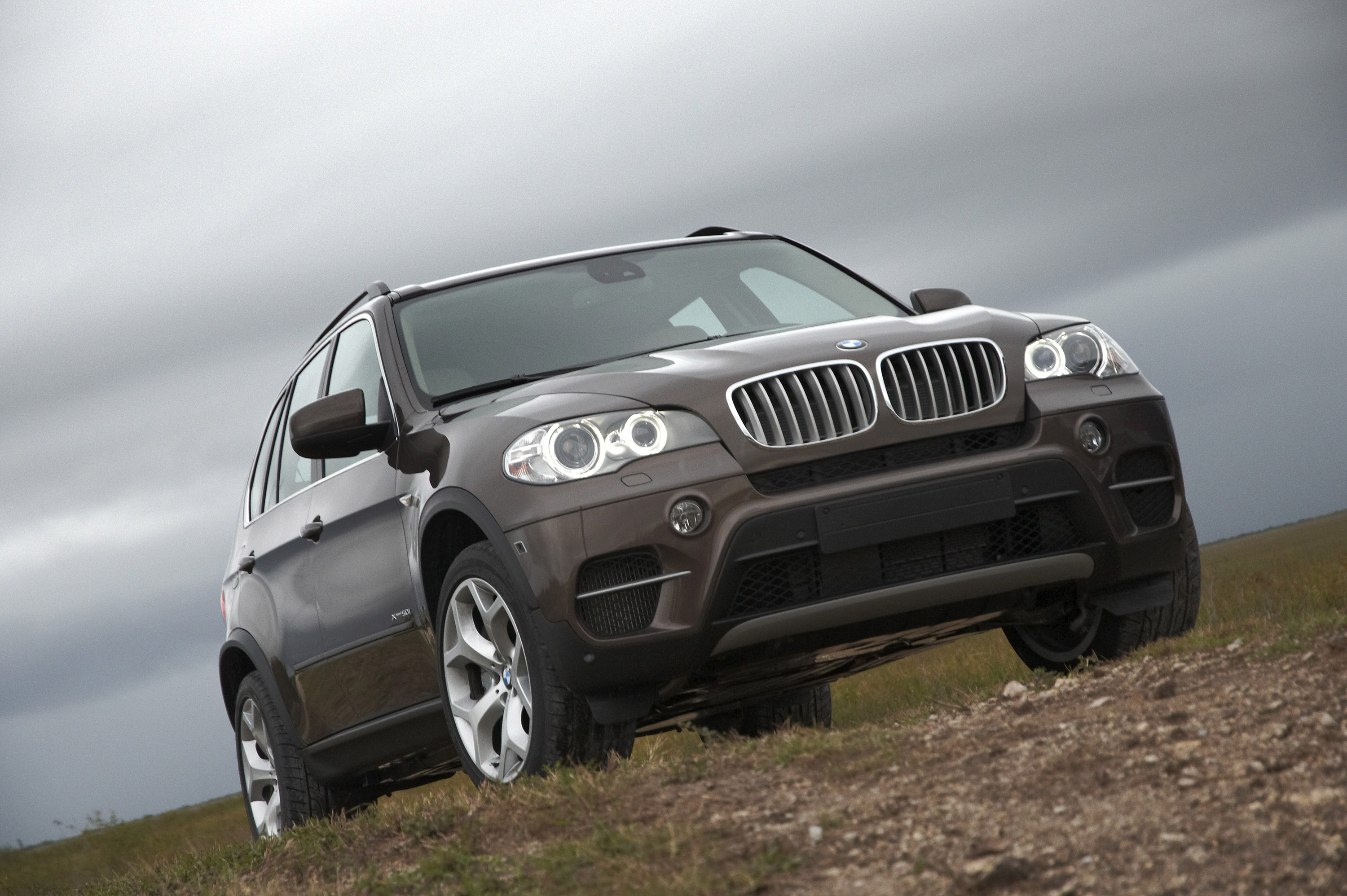 Х5 е70 болты. BMW x5 e70 2010. Внедорожник БМВ х5. BMW x5 e70 LCI. BMW джип x5.