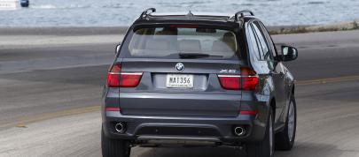 BMW X5 (2011) - picture 15 of 153