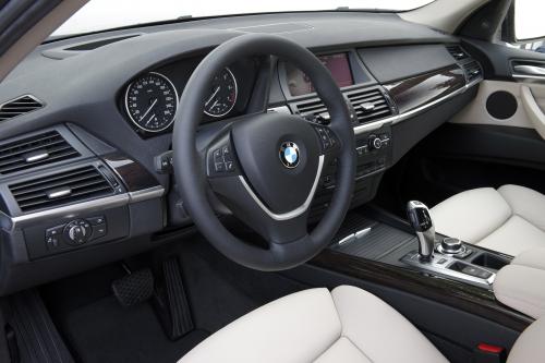 BMW X5 (2011) - picture 57 of 153