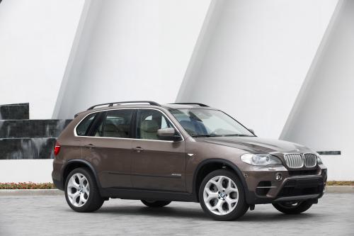 BMW X5 (2011) - picture 89 of 153