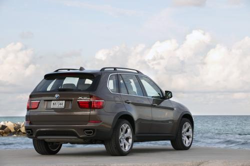BMW X5 (2011) - picture 105 of 153