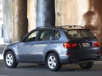 BMW X5 (2011) - picture 30 of 153