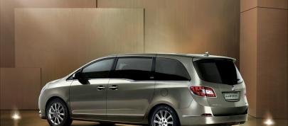 Buick GL8 (2011) - picture 4 of 28