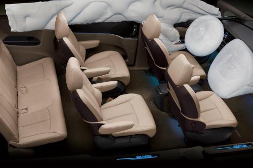 Buick GL8 (2011) - picture 16 of 28