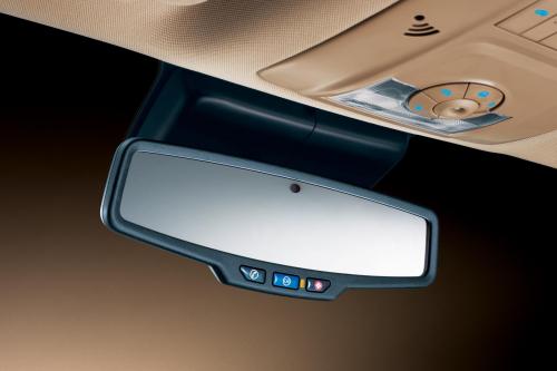 Buick GL8 (2011) - picture 24 of 28