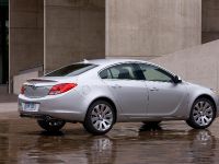 Buick Regal (2011) - picture 2 of 7