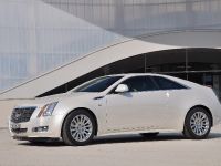 Cadillac CTS AWD Coupe (2011) - picture 2 of 5