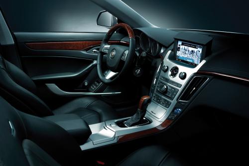 Cadillac CTS Coupe (2011) - picture 16 of 18