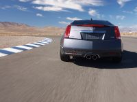 Cadillac CTS-V Coupe (2011) - picture 6 of 10