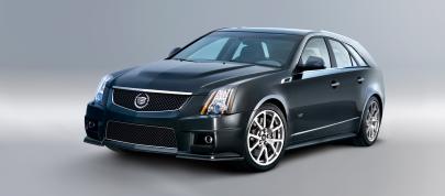Cadillac CTS-V Sport Wagon (2011) - picture 4 of 13