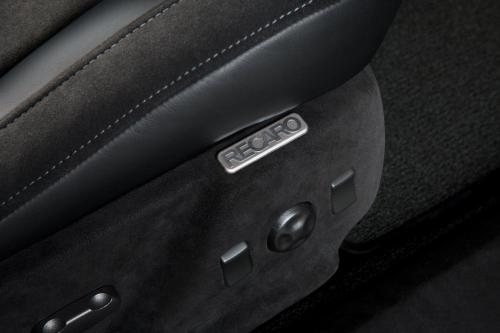 Cadillac CTS-V Sport Wagon (2011) - picture 9 of 13