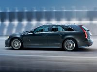 Cadillac CTS-V Sport Wagon (2011) - picture 2 of 13