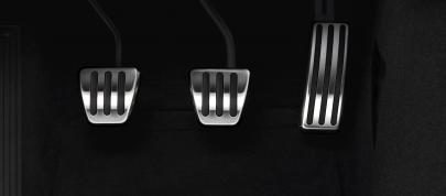 Cadillac CTS-V (2011) - picture 12 of 12