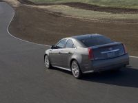 Cadillac CTS-V (2011) - picture 2 of 12