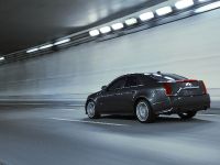 Cadillac CTS-V (2011) - picture 7 of 12