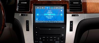 Cadillac Escalade Platinum (2011) - picture 7 of 10