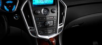 Cadillac SRX (2011) - picture 7 of 14