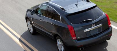 Cadillac SRX (2011) - picture 12 of 14