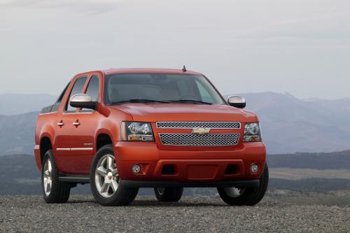 Chevrolet Avalanche (2011) - picture 1 of 5
