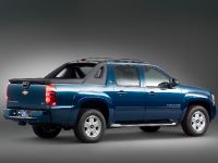Chevrolet Avalanche (2011) - picture 5 of 5