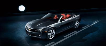 Chevrolet Camaro Convertible (2011) - picture 7 of 11