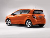 Chevrolet SONIC (2011) - picture 2 of 5