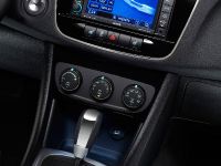 Chrysler 200 Convertible (2011) - picture 22 of 27