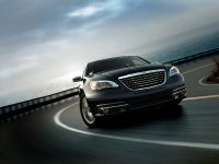 Chrysler 200 Sedan (2011) - picture 2 of 15