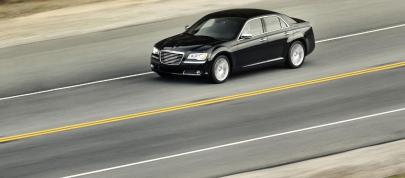 Chrysler 300 (2011) - picture 4 of 41