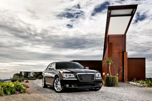 Chrysler 300 (2011) - picture 16 of 41