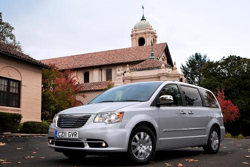 Chrysler Grand Voyager (2011) - picture 1 of 1