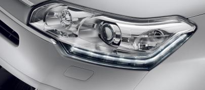 Citroen C5 facelift (2011) - picture 7 of 20
