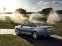 Citroen C5 facelift (2011) - picture 2 of 20