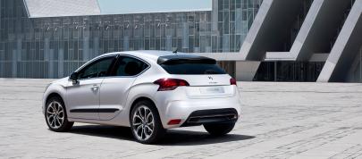 Citroen DS4 (2011) - picture 15 of 30