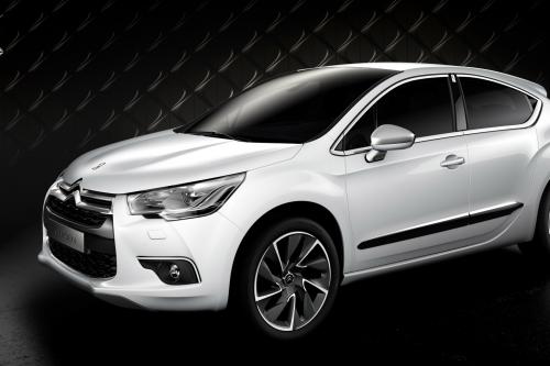 Citroen DS4 (2011) - picture 25 of 30