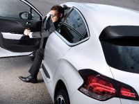 Citroen DS4 (2011) - picture 22 of 30