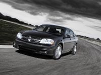 Dodge Avenger (2011) - picture 1 of 6