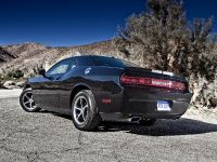 Dodge Challenger RT (2011) - picture 10 of 19