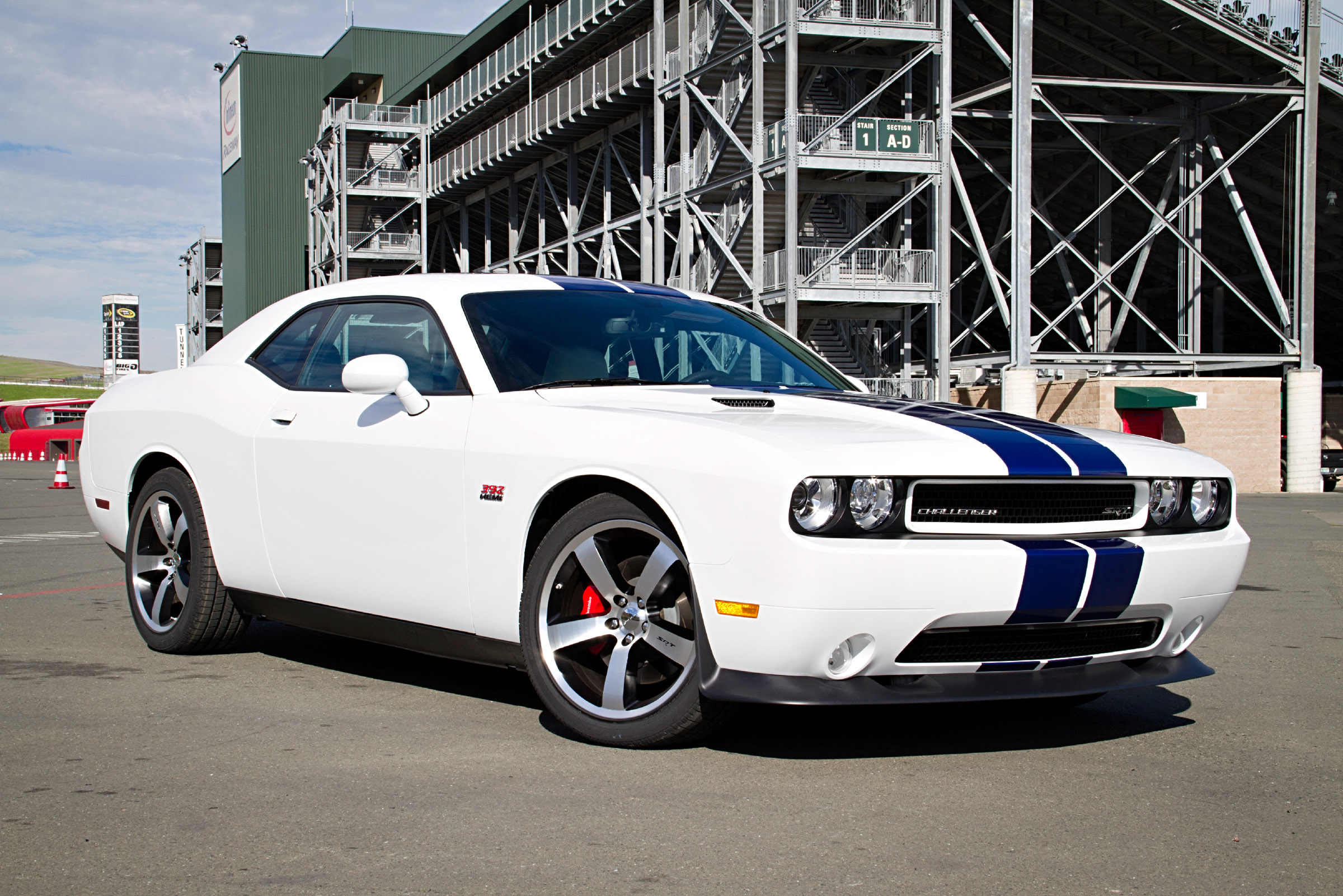 Dodge Challenger SRT8