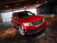 Dodge Journey (2011) - picture 2 of 11