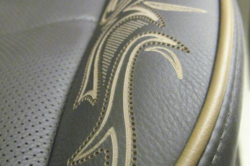 Dodge Ram Laramie Longhorn Edition (2011) - picture 16 of 17