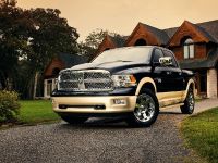 Dodge Ram Laramie Longhorn Edition (2011) - picture 3 of 17