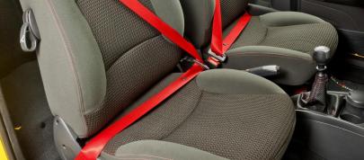 Fiat Strada Sporting (2011) - picture 15 of 18