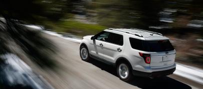 Ford Explorer (2011) - picture 12 of 33