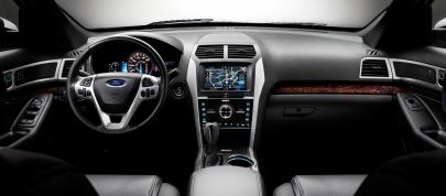 Ford Explorer (2011) - picture 20 of 33