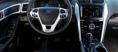 Ford Explorer (2011) - picture 31 of 33