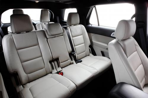 Ford Explorer (2011) - picture 25 of 33