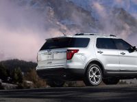 Ford Explorer (2011) - picture 4 of 33