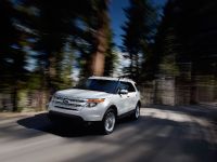 Ford Explorer (2011) - picture 7 of 33