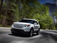 Ford Explorer (2011) - picture 10 of 33
